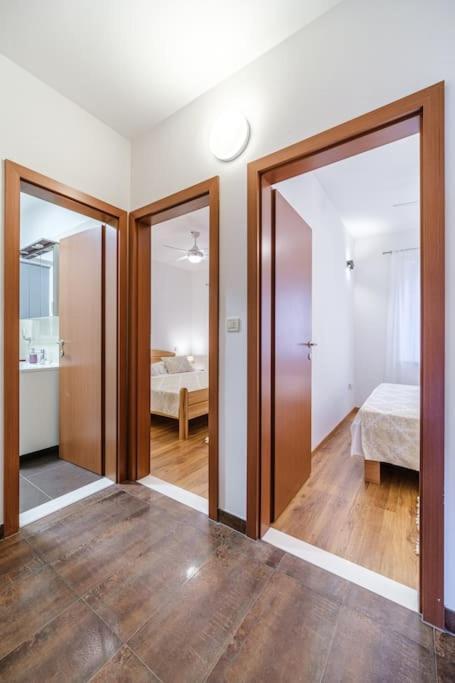 Peters Apartment Сутиван Экстерьер фото