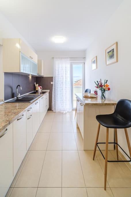 Peters Apartment Сутиван Экстерьер фото